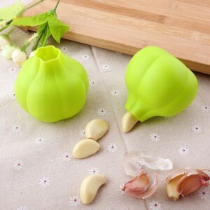 Silicone garlic peeler